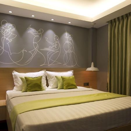 Shwe Pyi San Yar Hotel Yangon Exterior photo