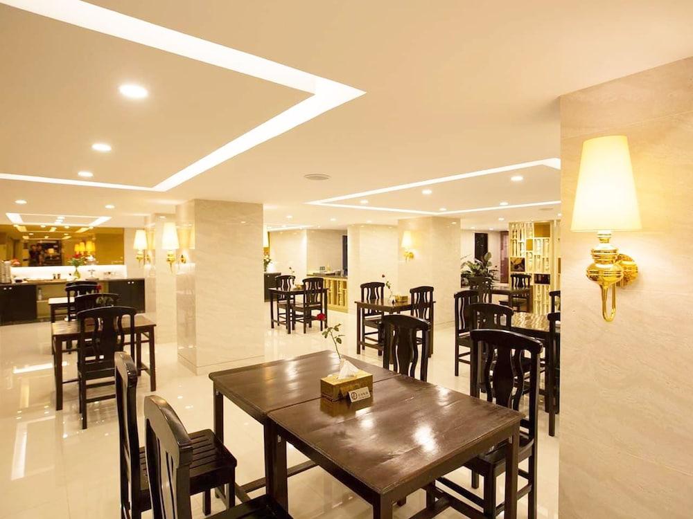Shwe Pyi San Yar Hotel Yangon Exterior photo