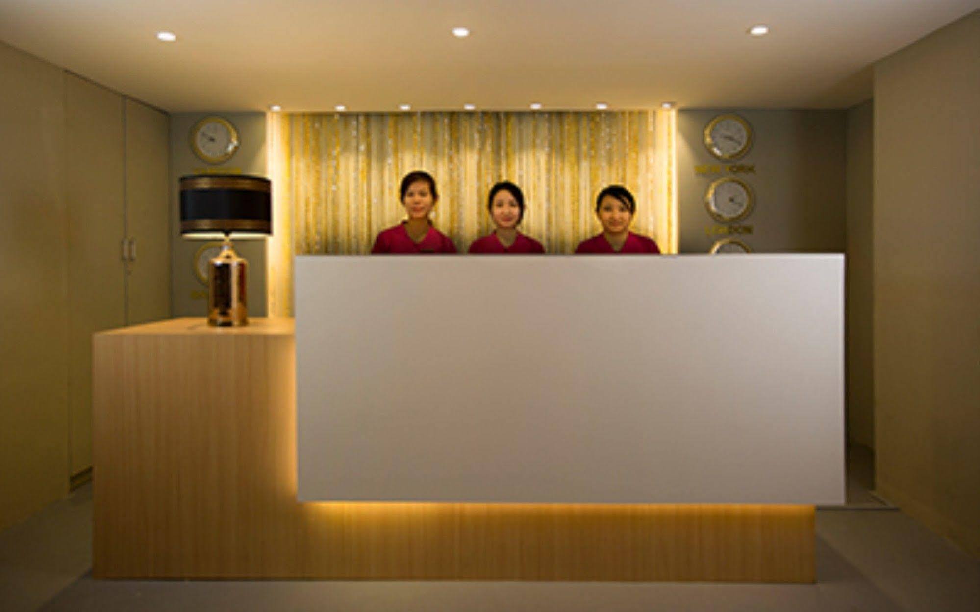 Shwe Pyi San Yar Hotel Yangon Exterior photo