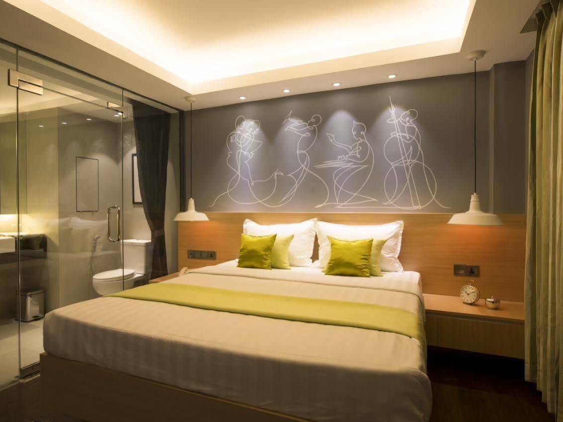 Shwe Pyi San Yar Hotel Yangon Exterior photo